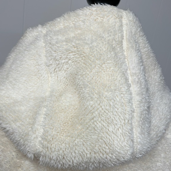 Bench cream fleece hoodie zip up. - Picture 7 of 16